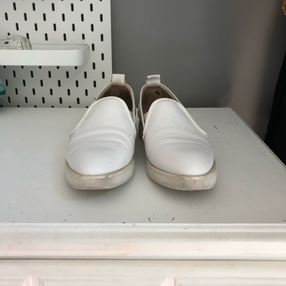 The Everlane Street Shoe - Picture 4 of 8